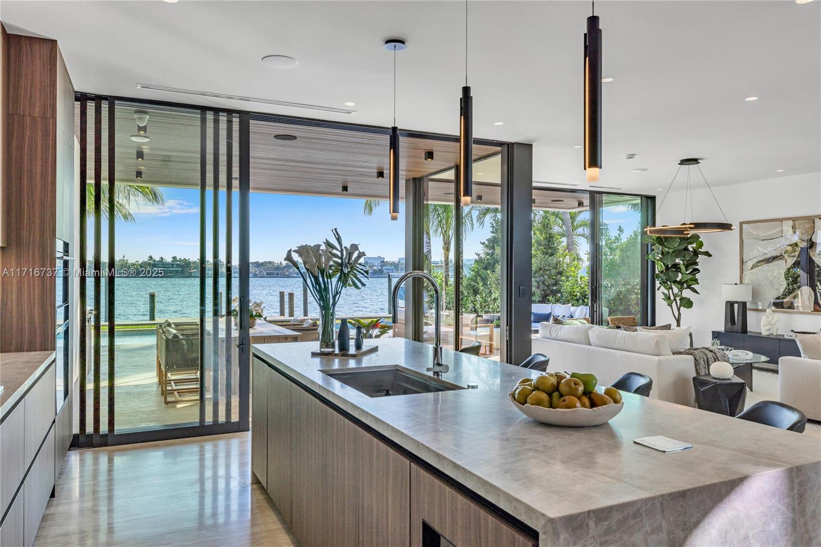 BISCAYNE BEACH-2ND ADDN - Residential