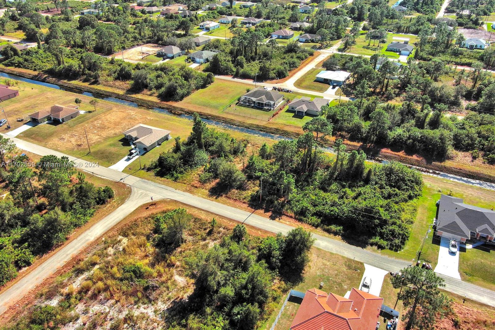 LEHIGH ACRES - Land