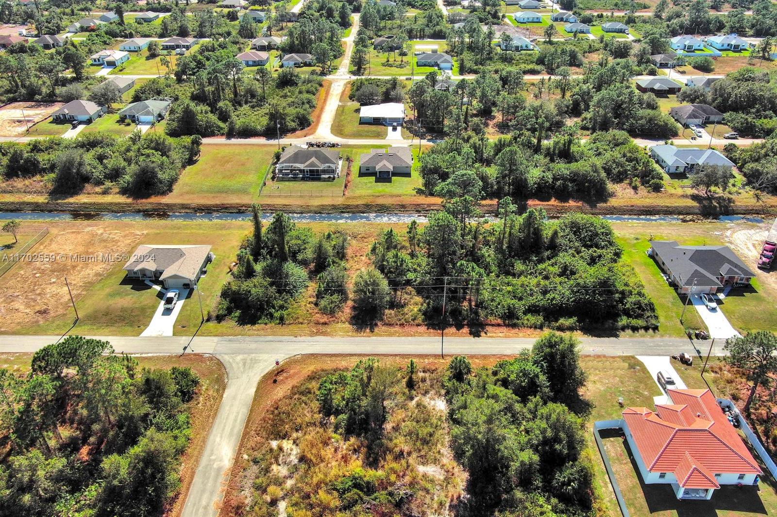 LEHIGH ACRES - Land