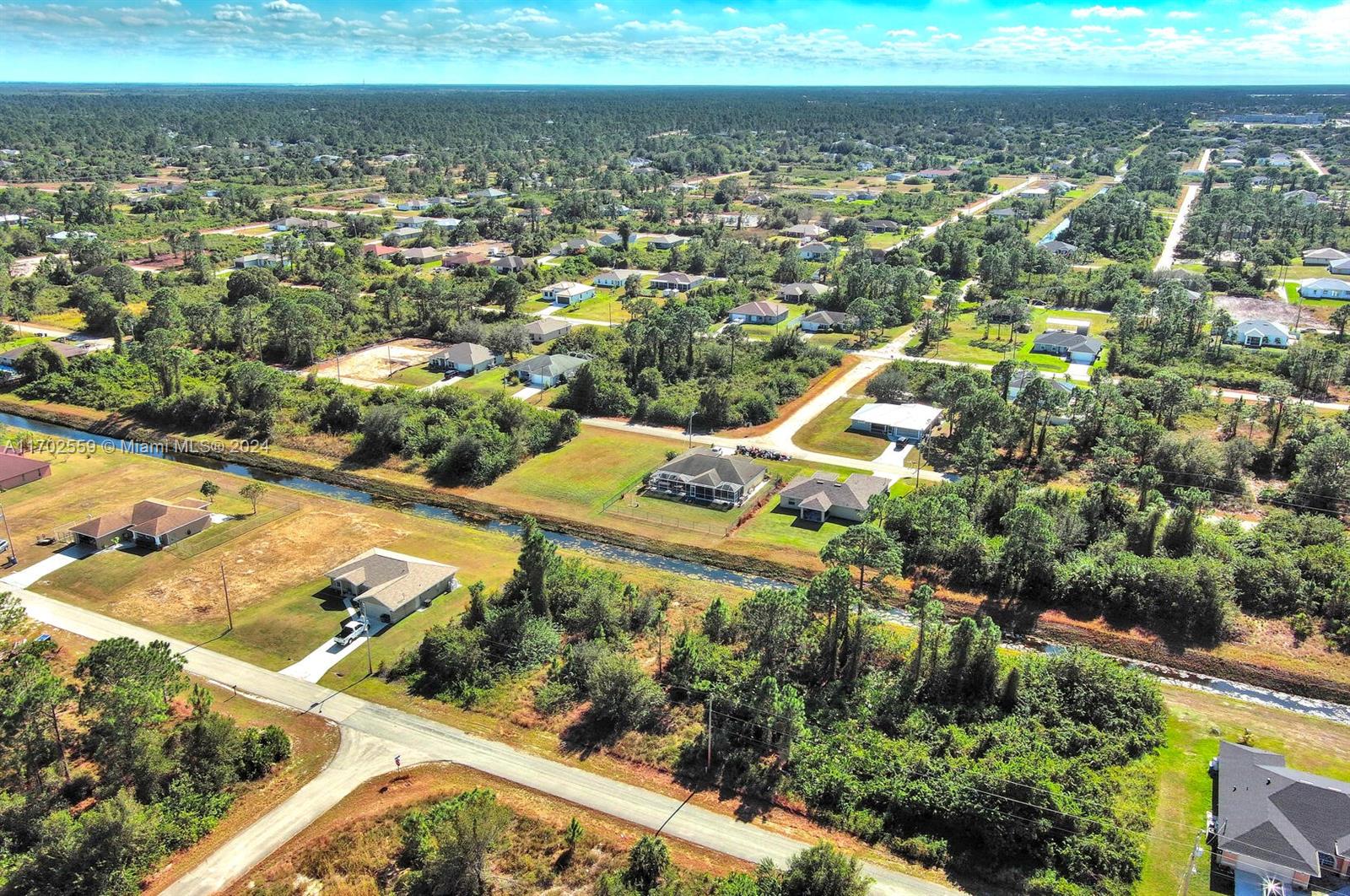 LEHIGH ACRES - Land