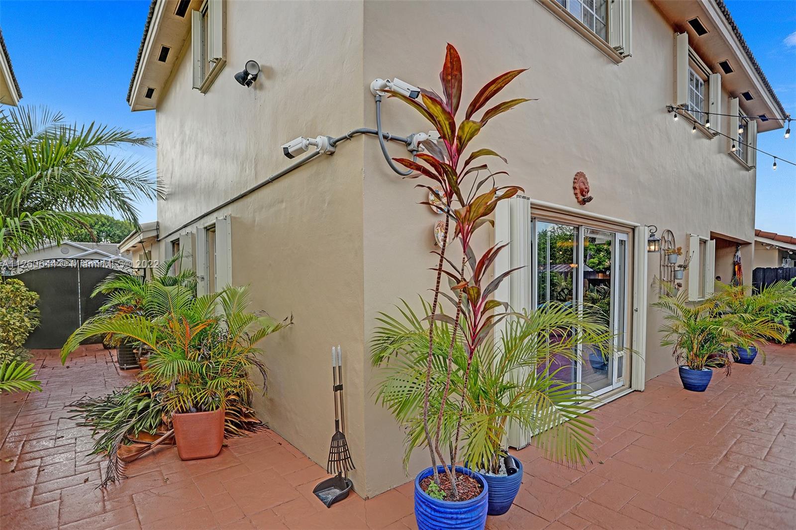 ADRIAN HOMES AT LAGO MAR - Residential