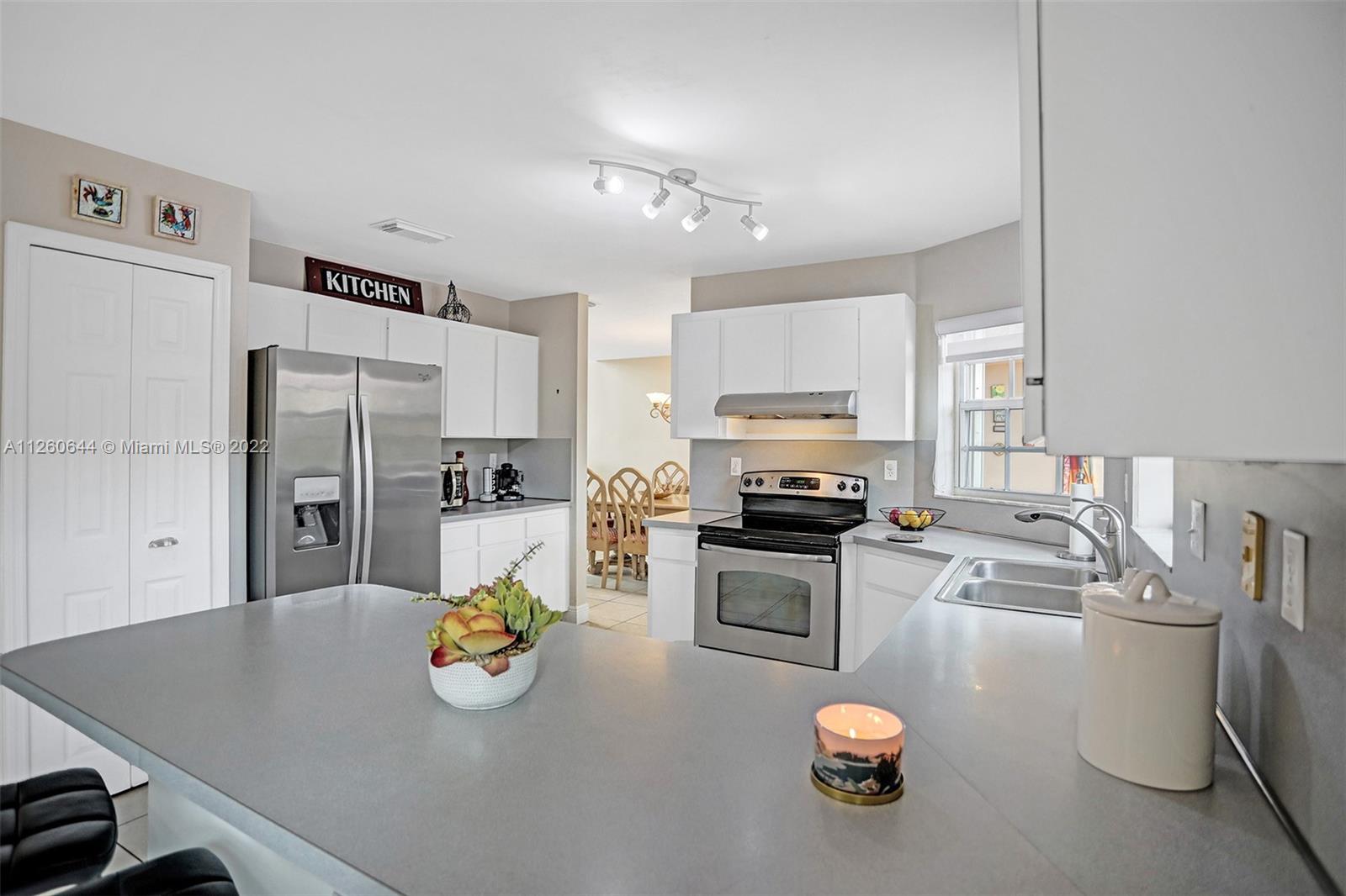 ADRIAN HOMES AT LAGO MAR - Residential