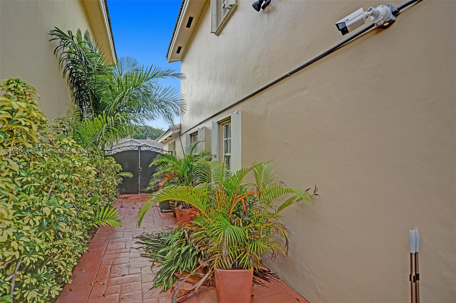 ADRIAN HOMES AT LAGO MAR - Residential