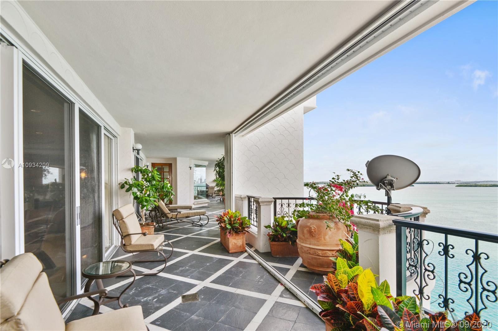 BAYVIEW FISHER ISLAND - Residential