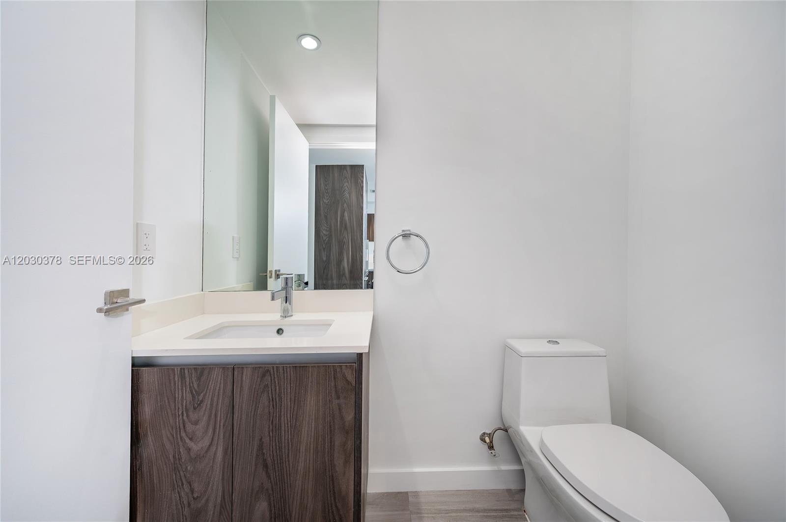ONE PARAISO CONDO - Residential Lease