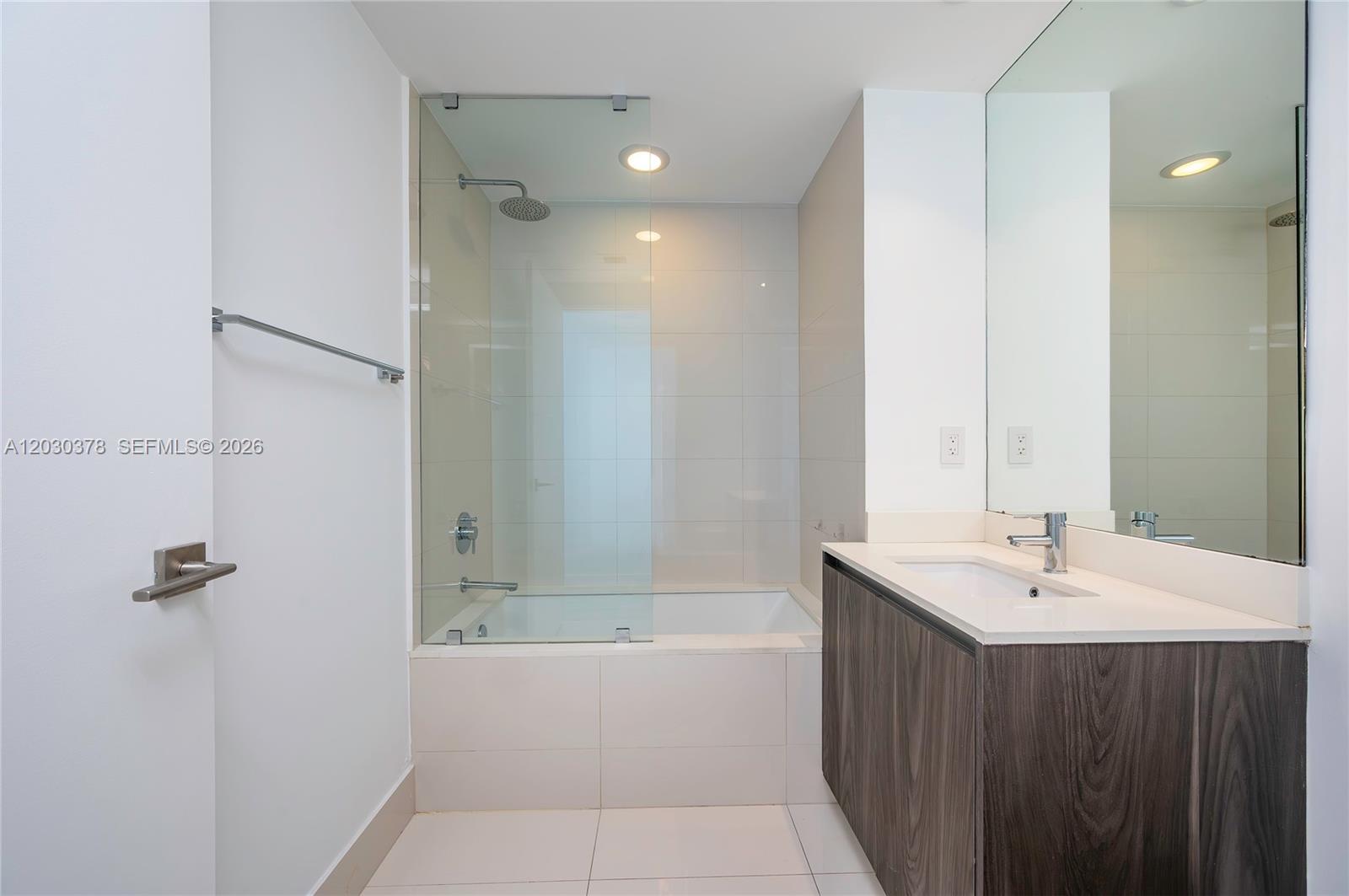 ONE PARAISO CONDO - Residential Lease