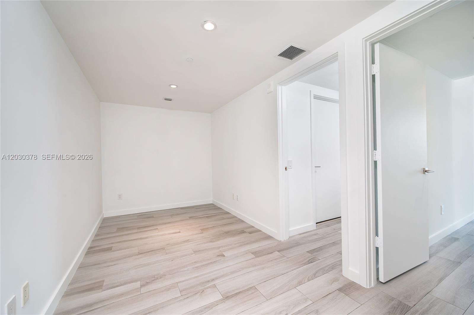 ONE PARAISO CONDO - Residential Lease