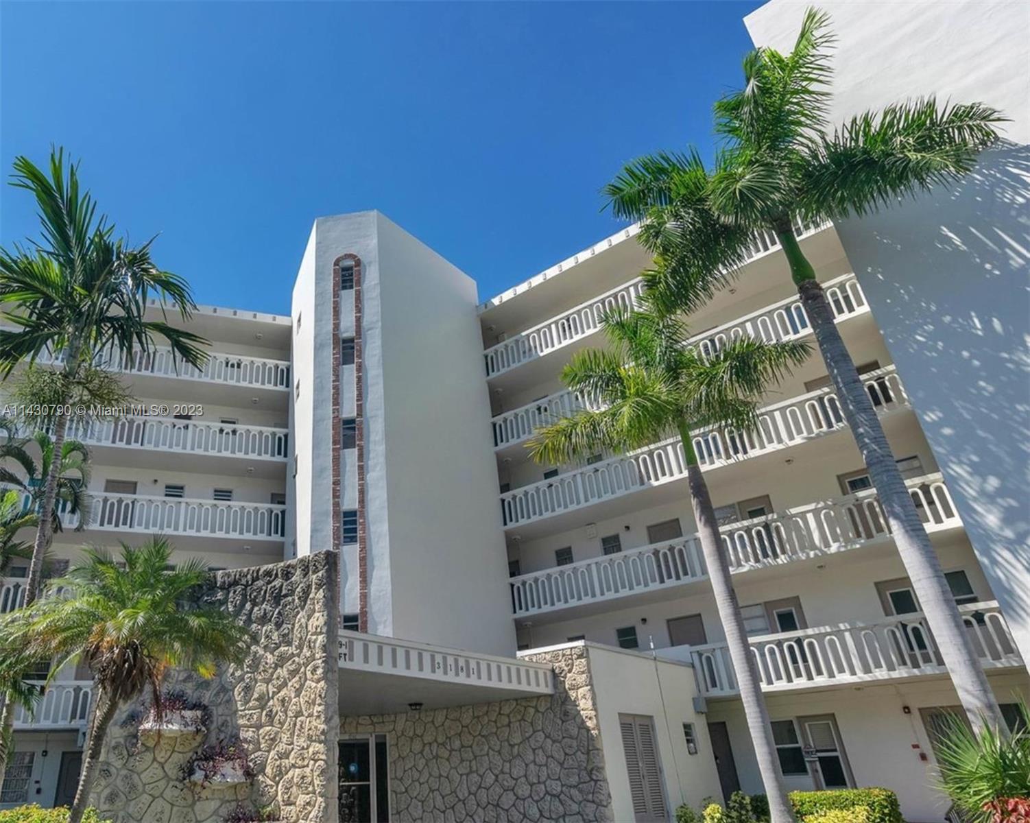 GOLDEN VIEW CONDO - Residential Lease