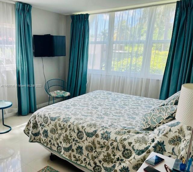GOLDEN VIEW CONDO - Residential Lease