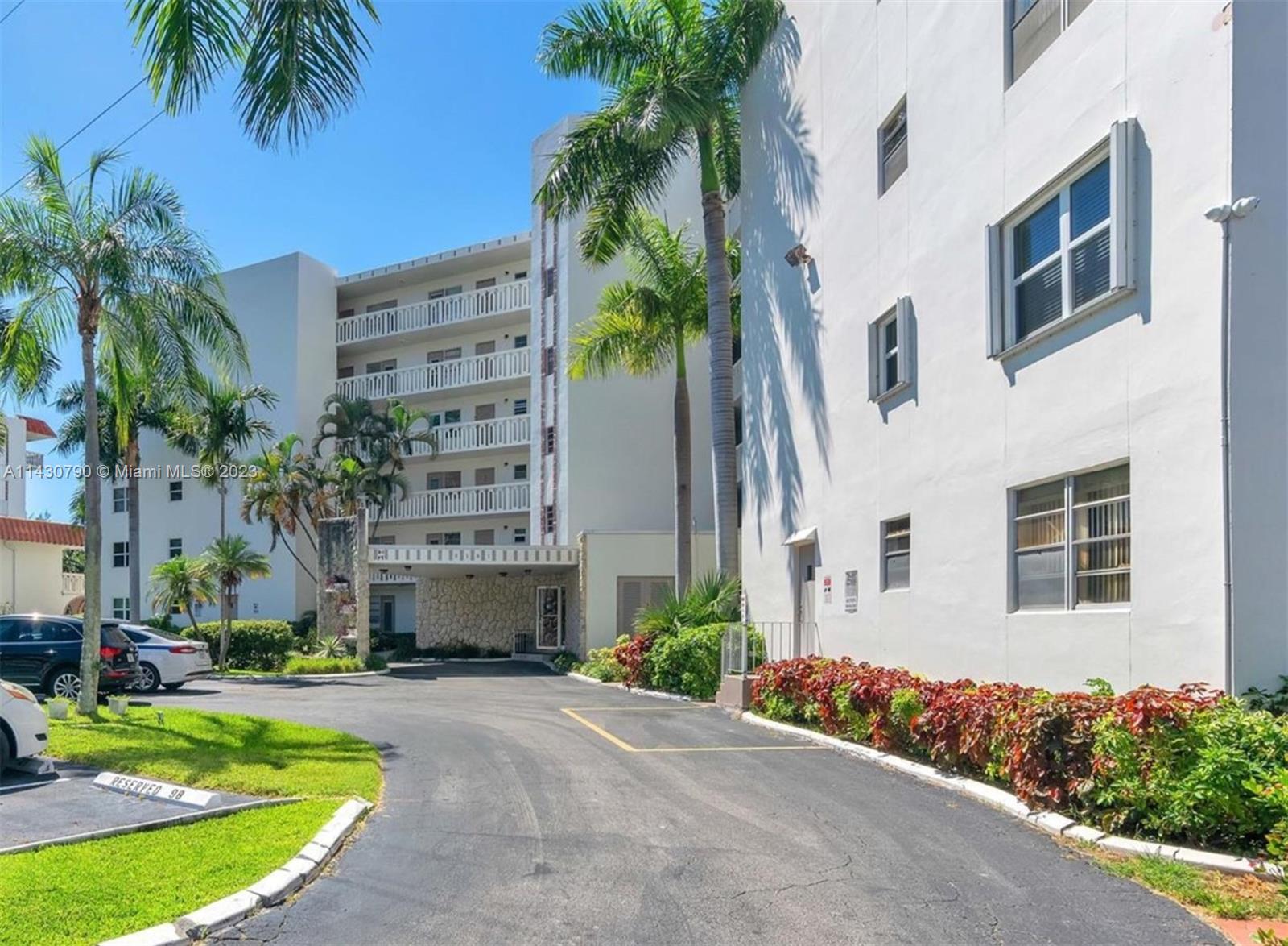 GOLDEN VIEW CONDO - Residential Lease