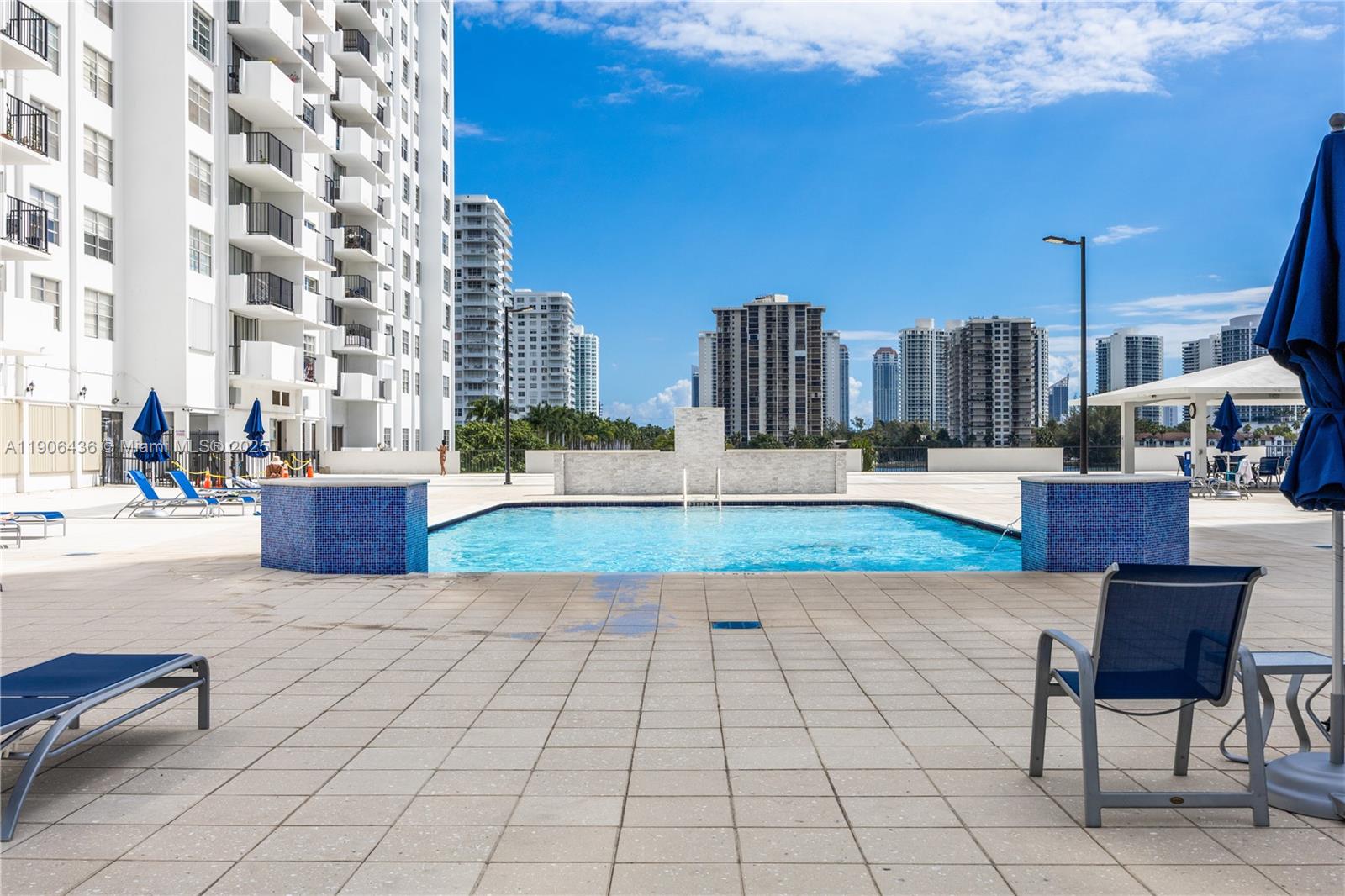 COMMODORE PLAZA CONDO - Residential