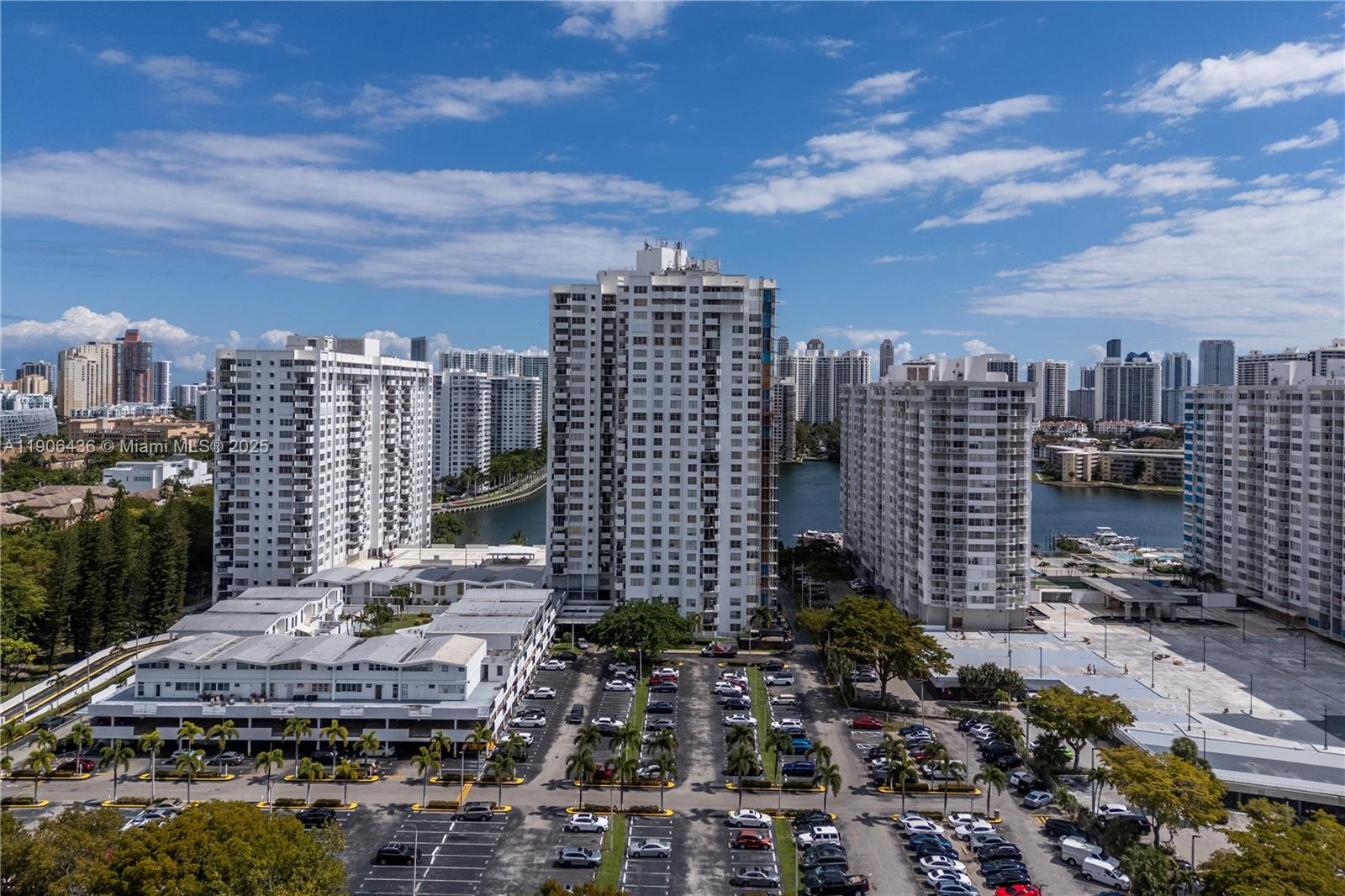 COMMODORE PLAZA CONDO - Residential