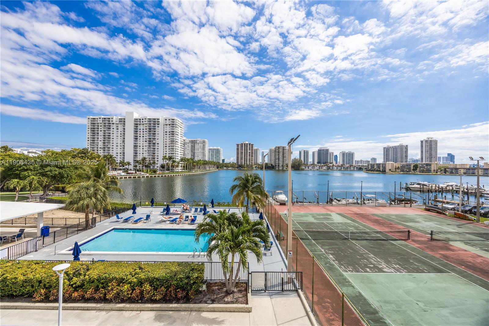 COMMODORE PLAZA CONDO - Residential