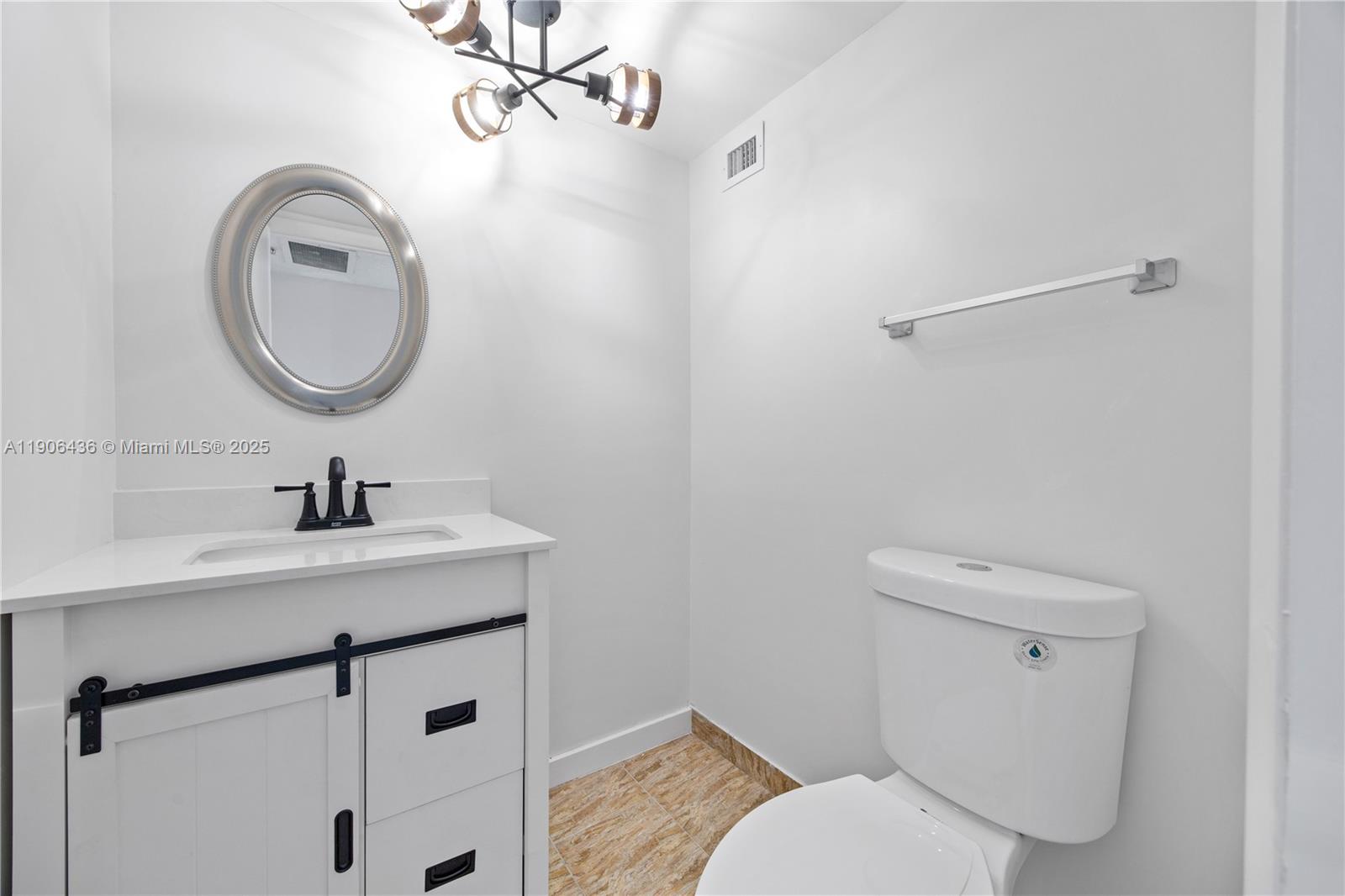 COMMODORE PLAZA CONDO - Residential