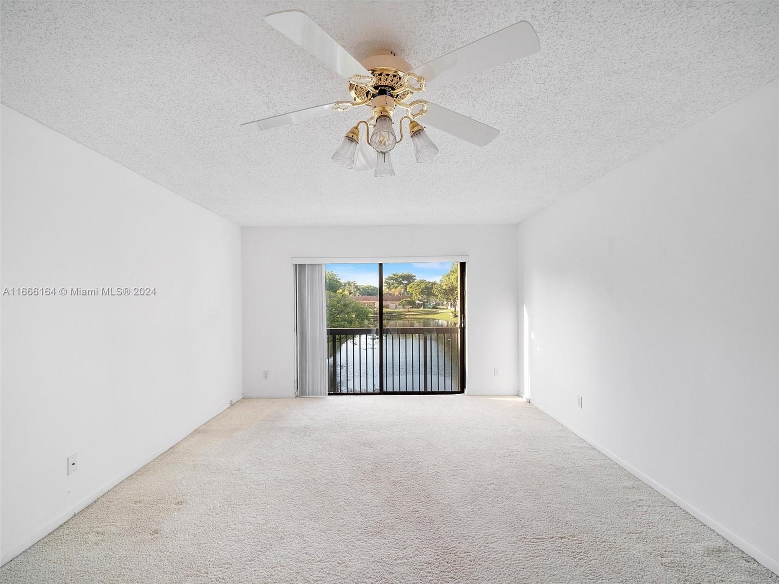 LAKES OF CARRIAGE HILLS - Residential