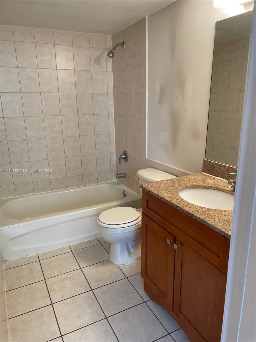 SAN LORENZO CONDO - Residential Lease
