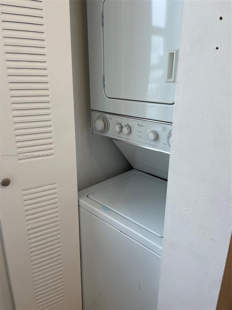 SAN LORENZO CONDO - Residential Lease