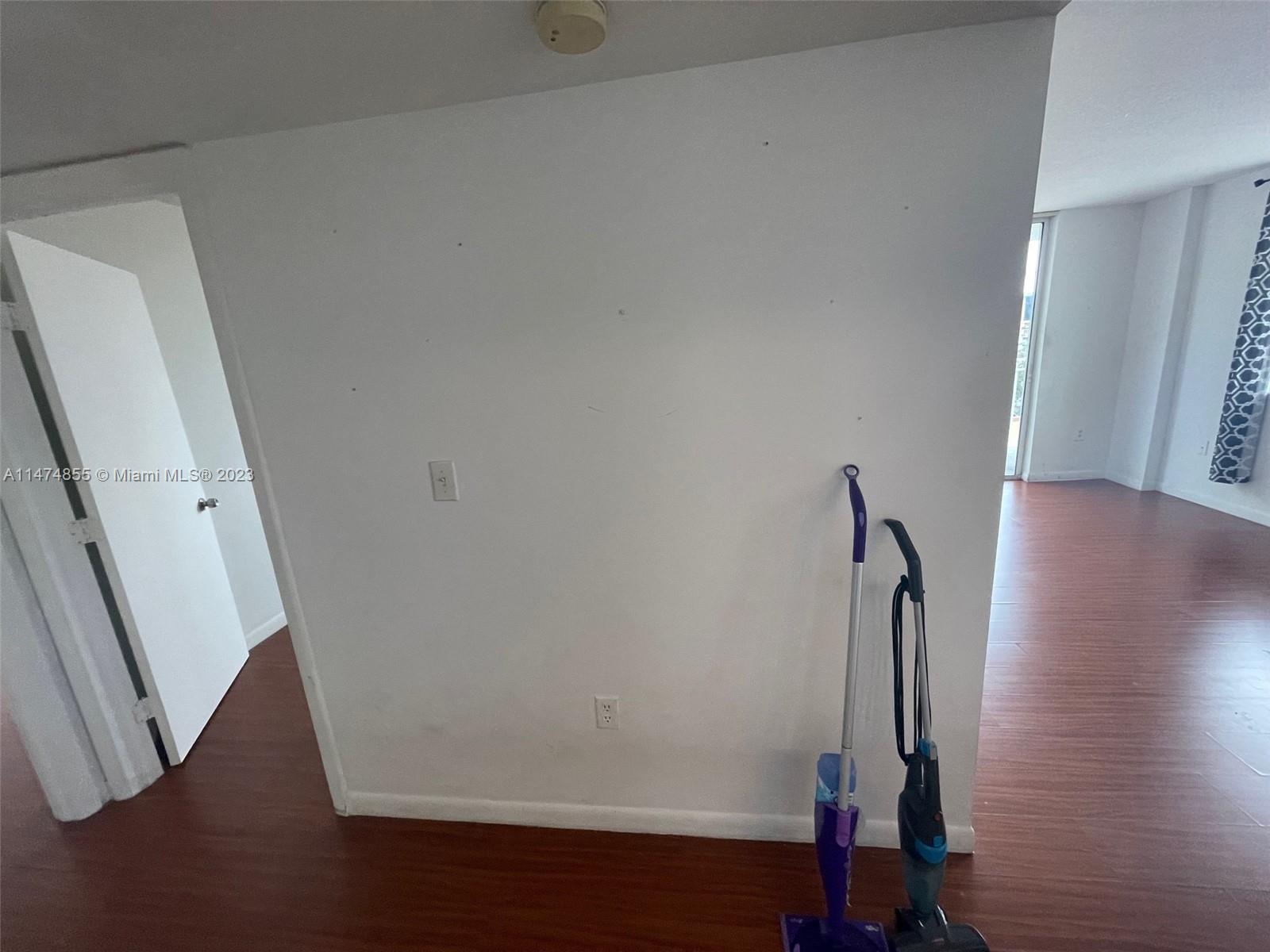 SAN LORENZO CONDO - Residential Lease