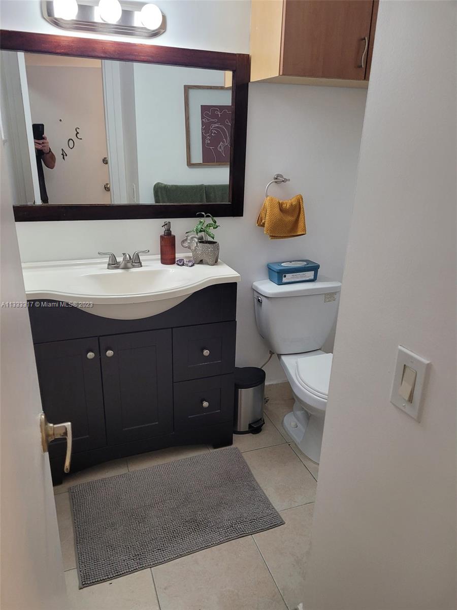 WATERWAY PLAZA CONDO - Residential Lease