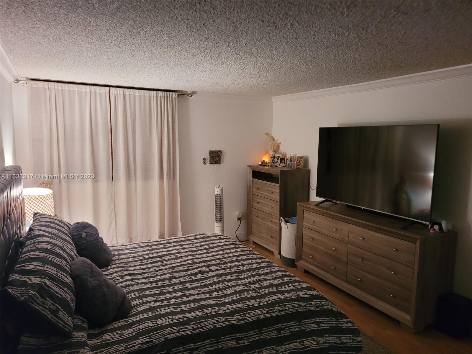 WATERWAY PLAZA CONDO - Residential Lease
