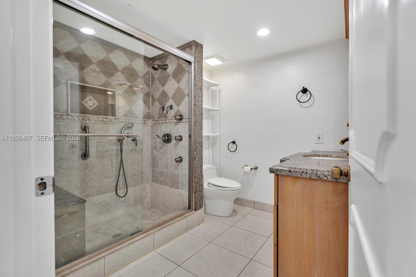 GLADES OF BOCA LAGO CONDO - Residential