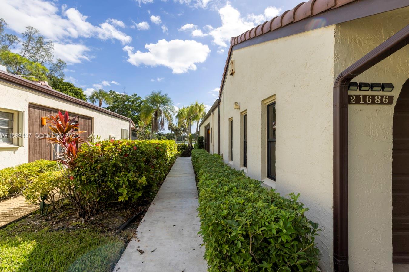 GLADES OF BOCA LAGO CONDO - Residential