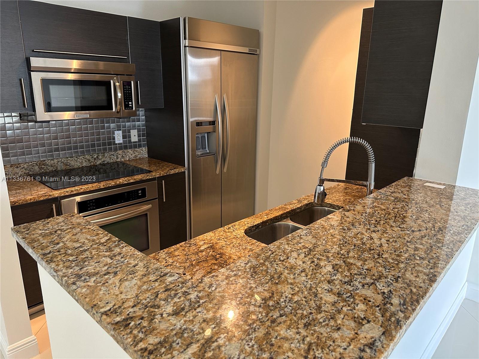 CITYPLACE SOUTH TOWER CON - Residential Lease