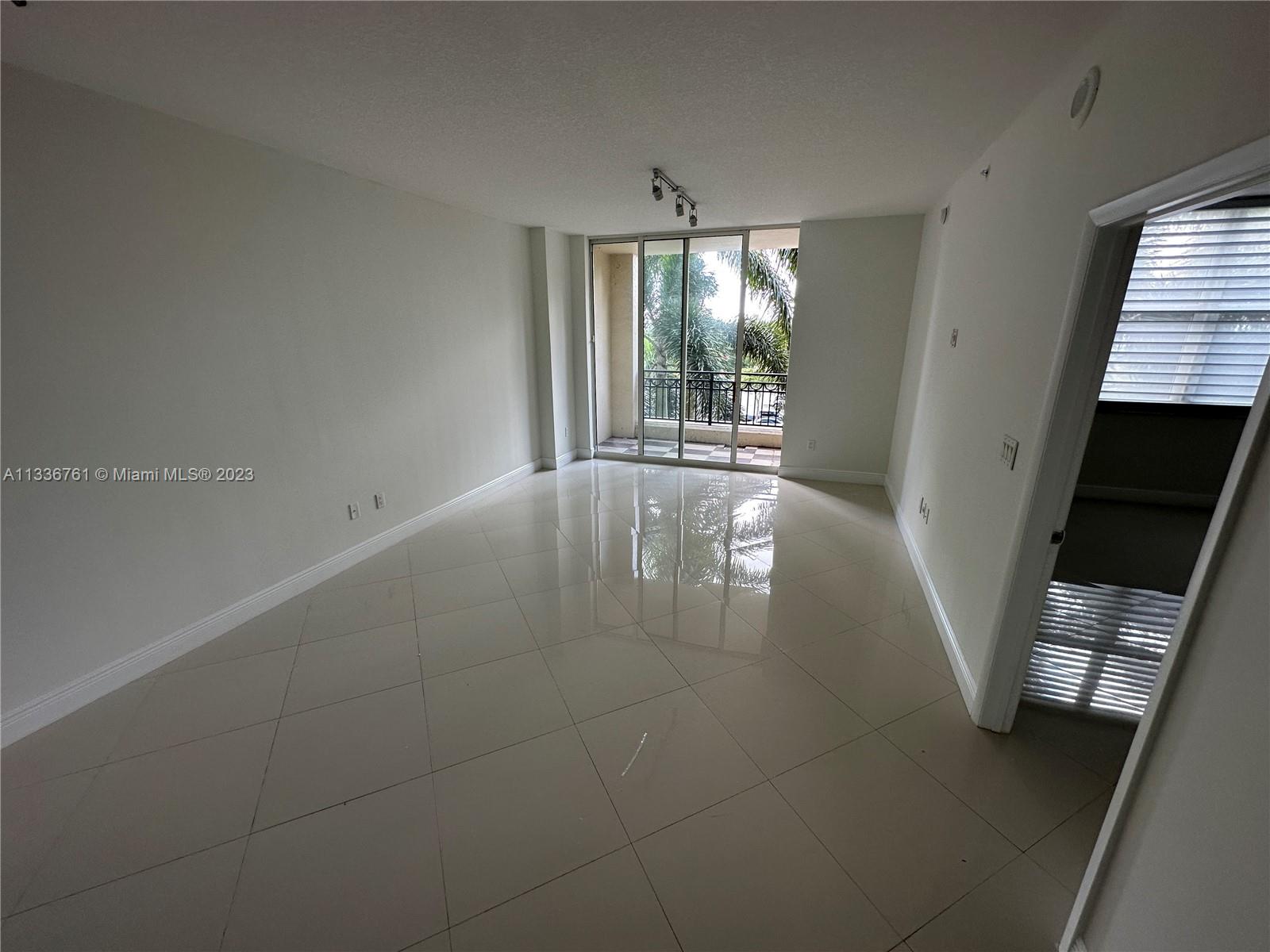 CITYPLACE SOUTH TOWER CON - Residential Lease