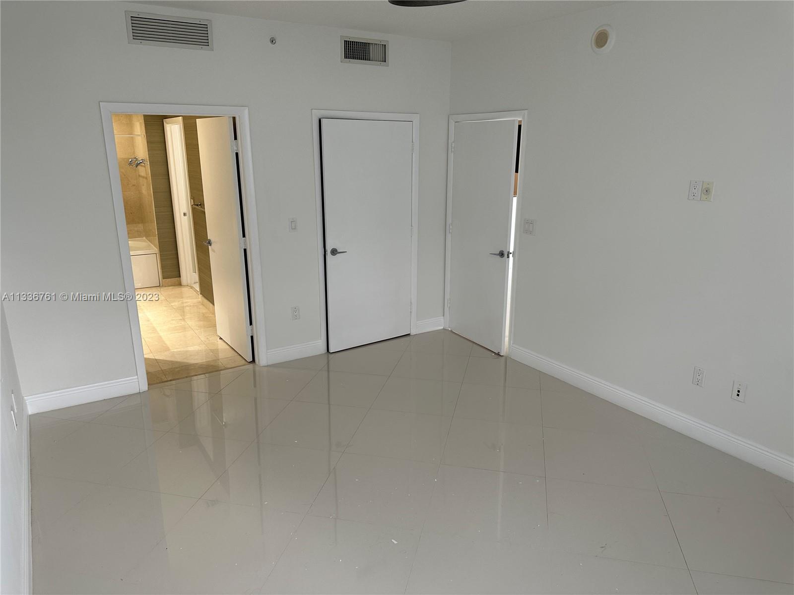CITYPLACE SOUTH TOWER CON - Residential Lease