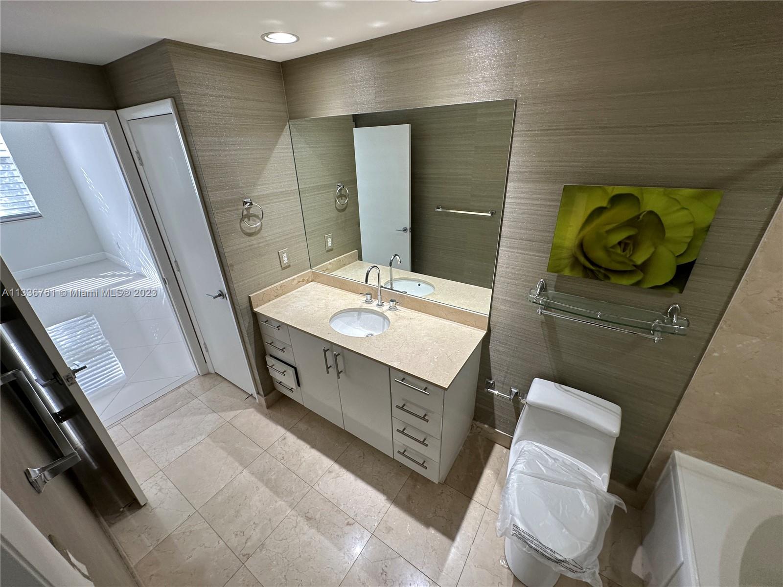 CITYPLACE SOUTH TOWER CON - Residential Lease
