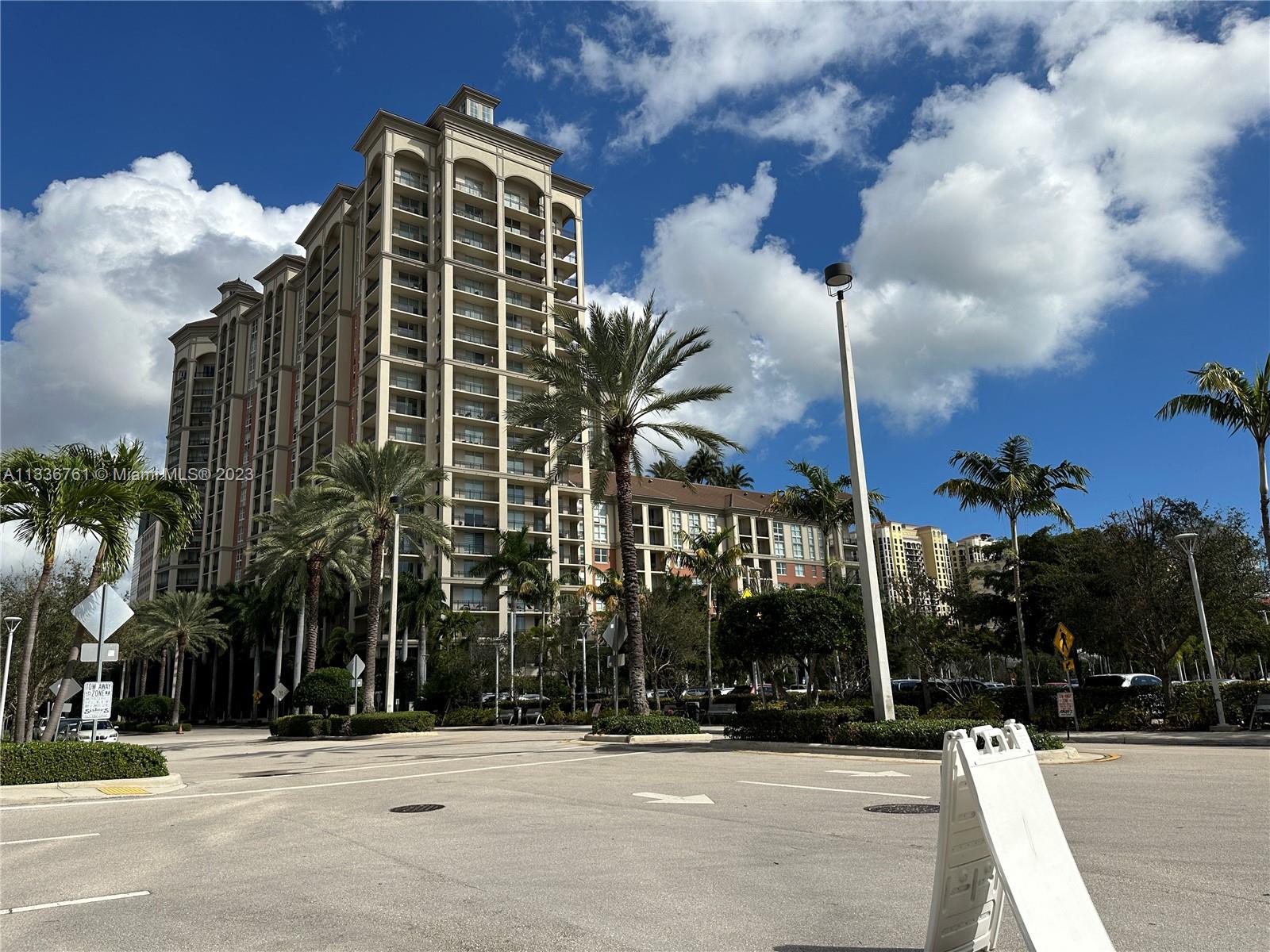 CITYPLACE SOUTH TOWER CON - Residential Lease