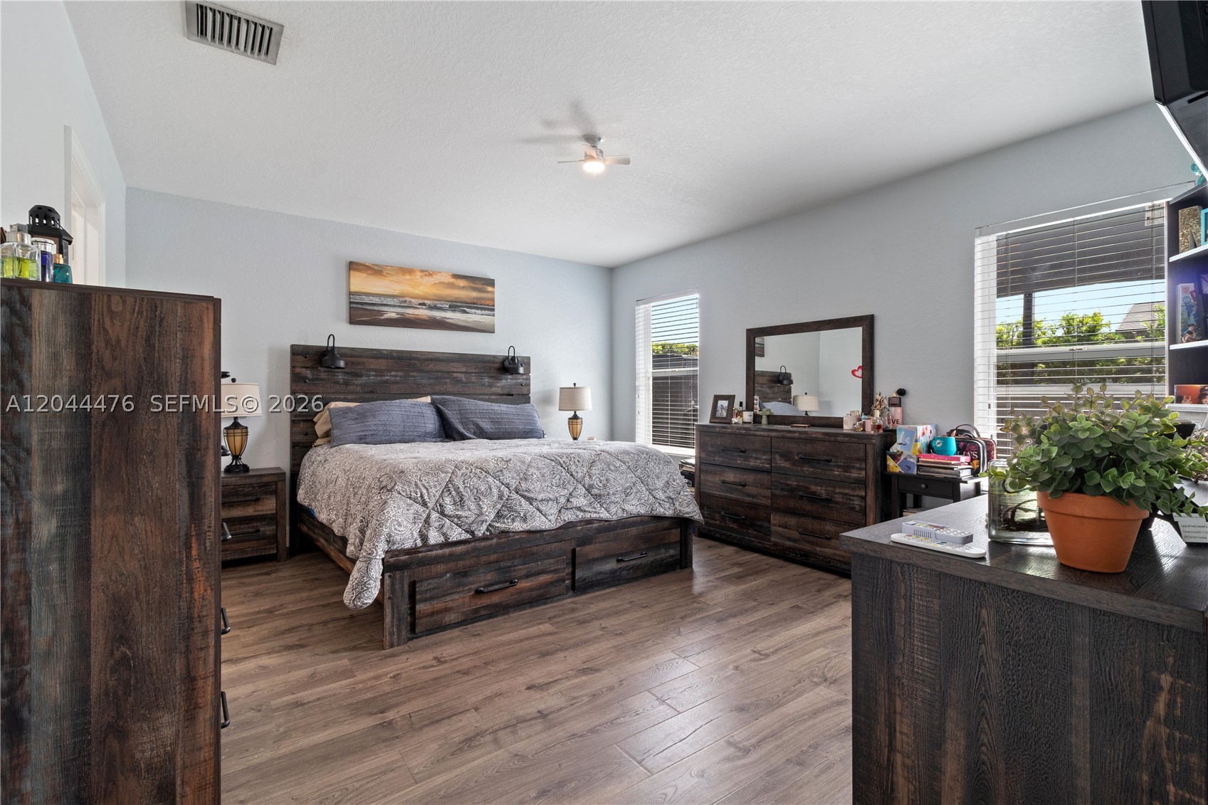 BAY GARDENS - Residential