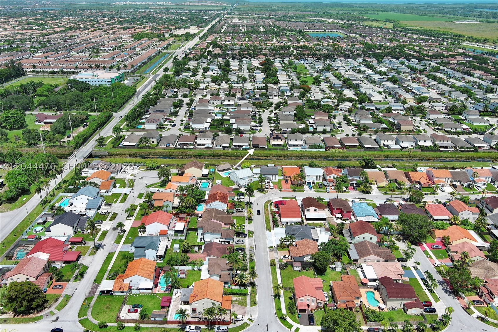 BAY GARDENS - Residential