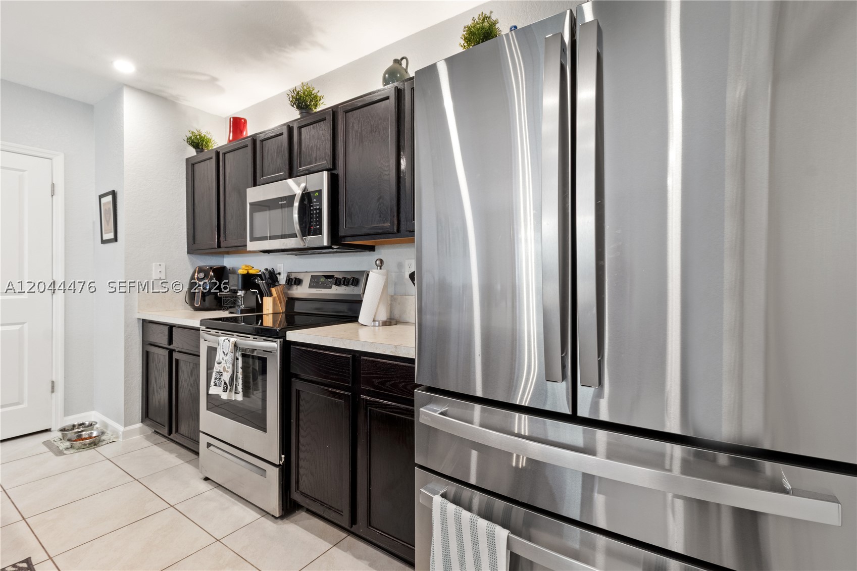 BAY GARDENS - Residential