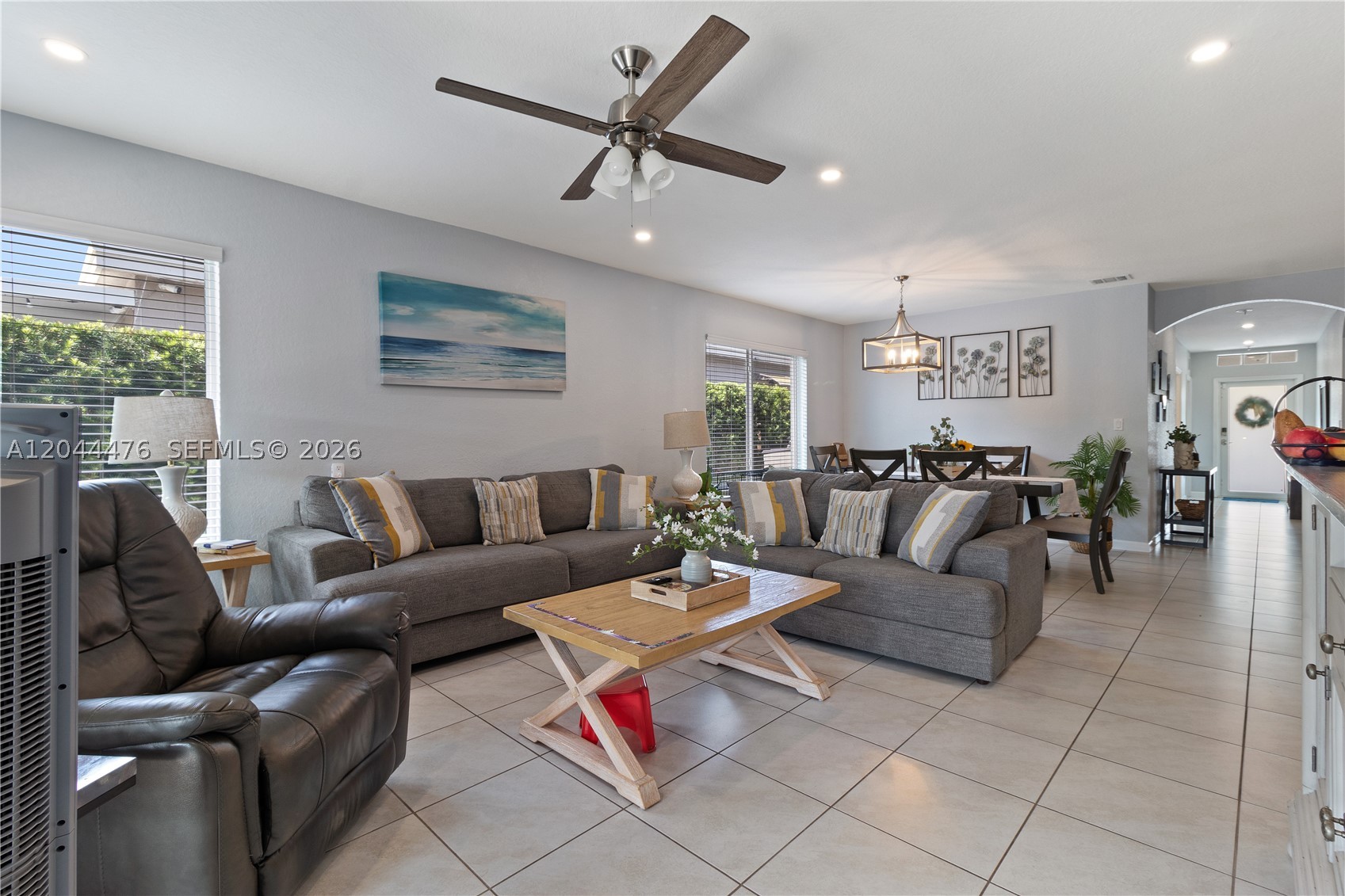 BAY GARDENS - Residential