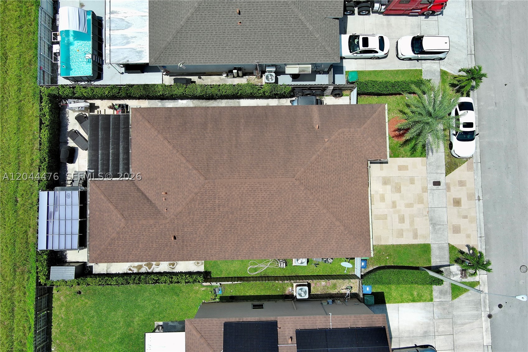 BAY GARDENS - Residential
