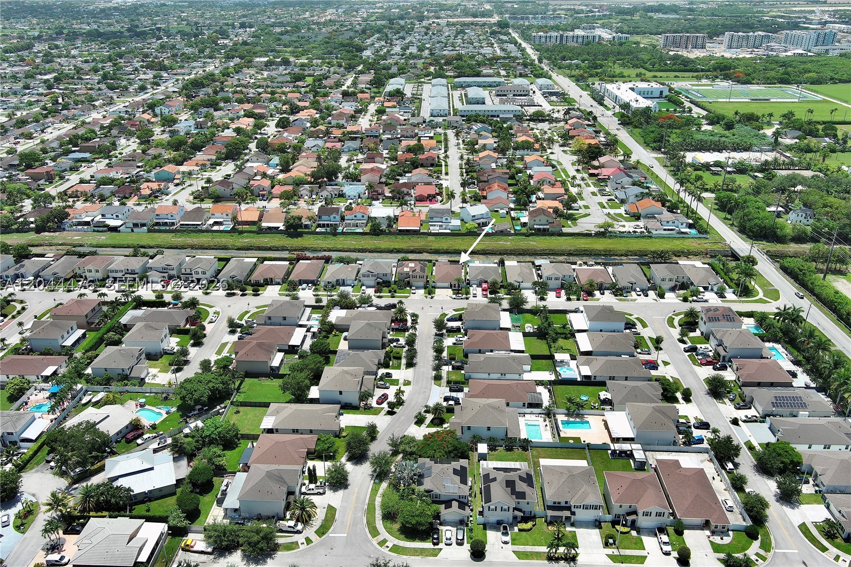 BAY GARDENS - Residential