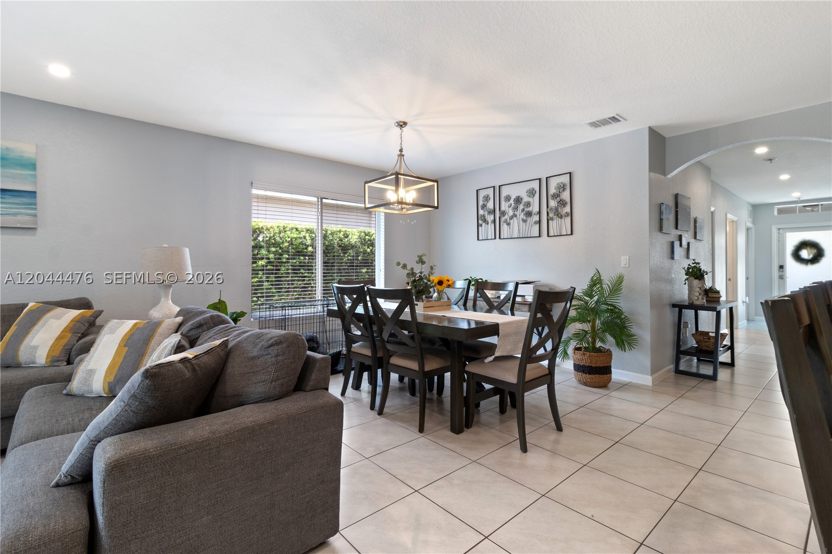 BAY GARDENS - Residential