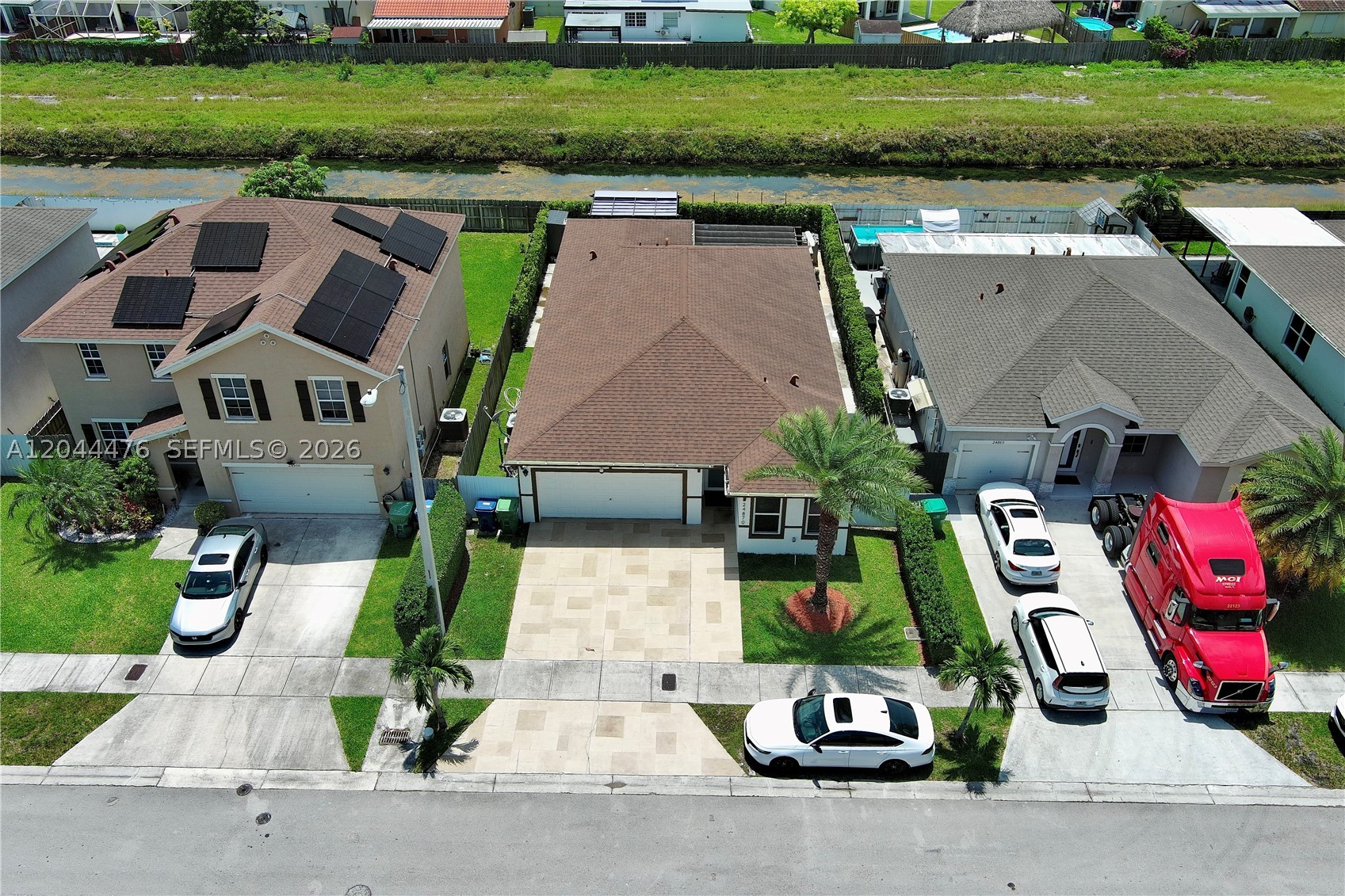 BAY GARDENS - Residential