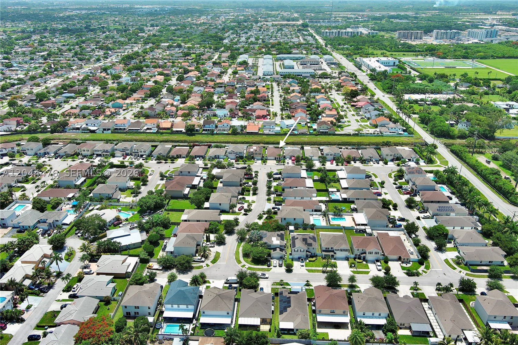 BAY GARDENS - Residential