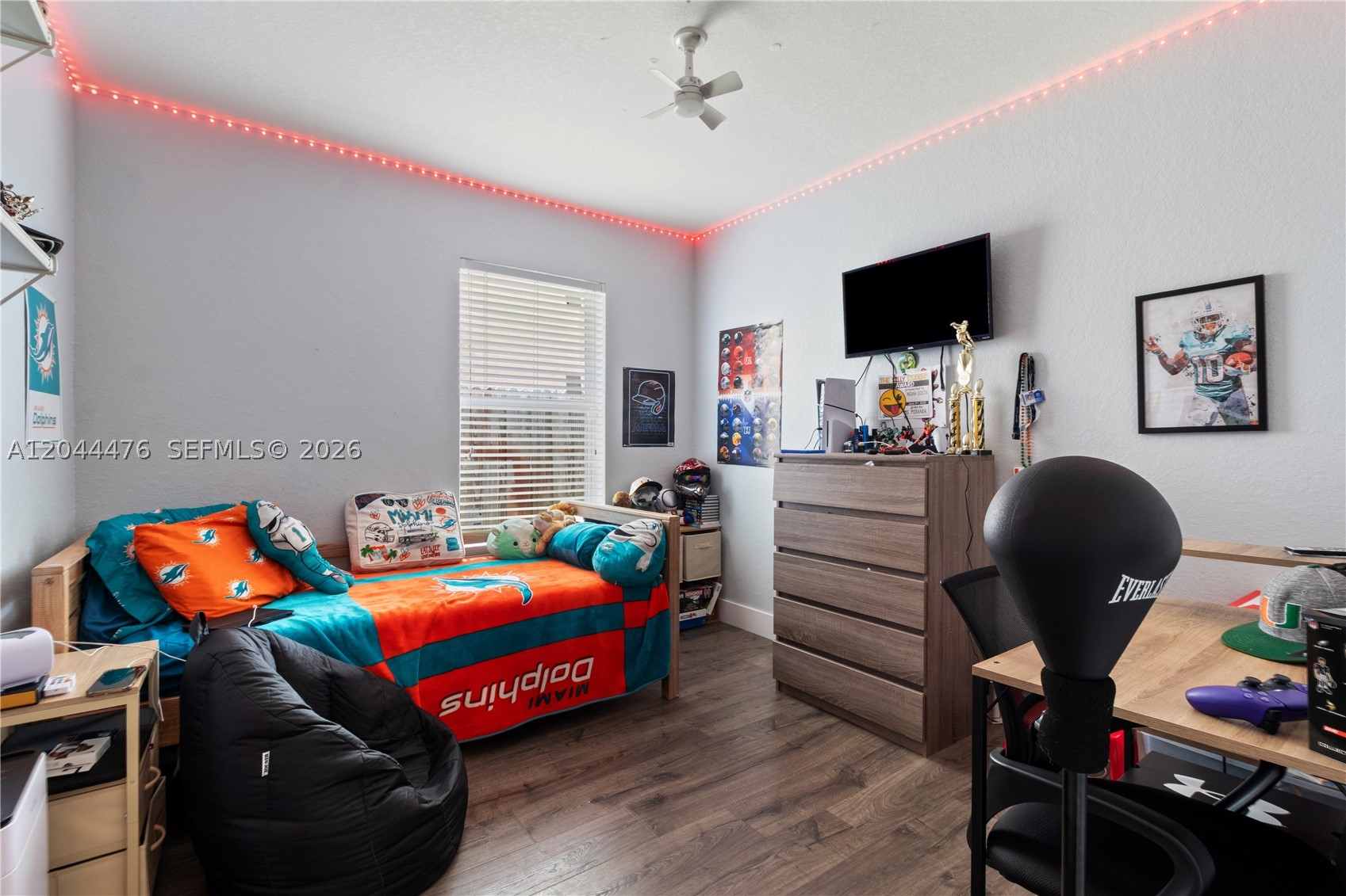 BAY GARDENS - Residential