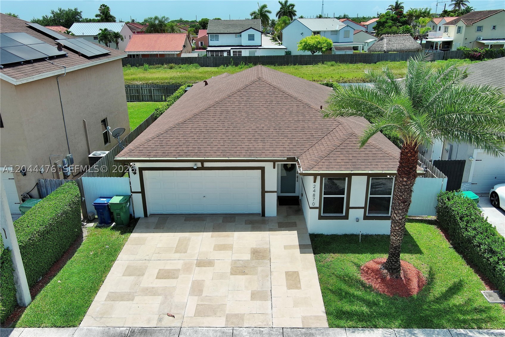 BAY GARDENS - Residential