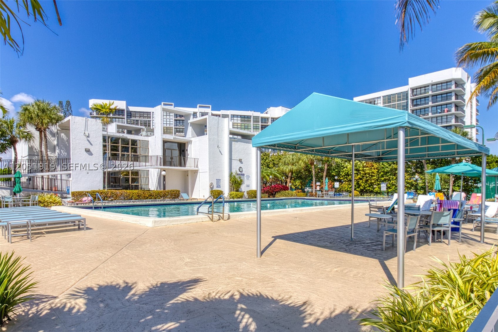 OCEANVIEW PARK CONDO - Residential Lease