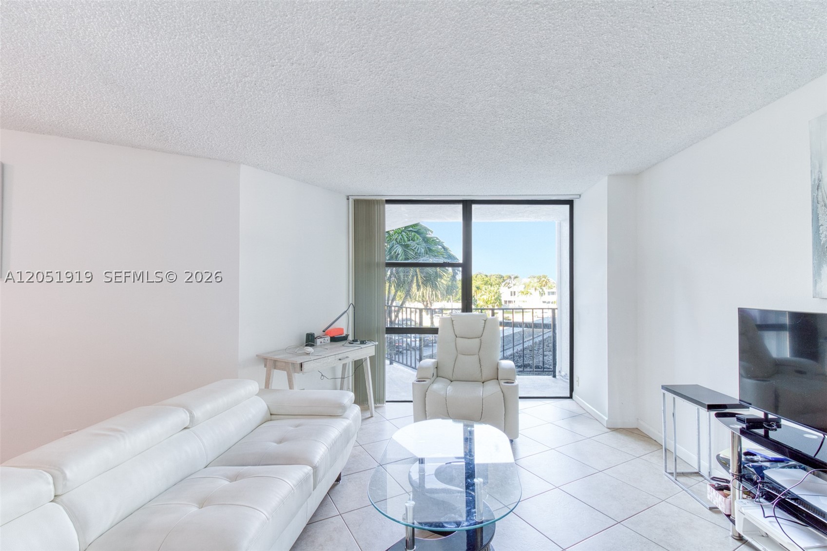 OCEANVIEW PARK CONDO - Residential Lease