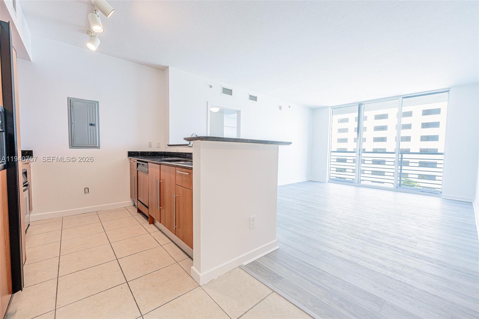 ONE MIAMI EAST - Residential