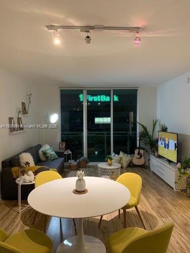 THE PLAZA 901 BRICKELL CO - Residential Lease