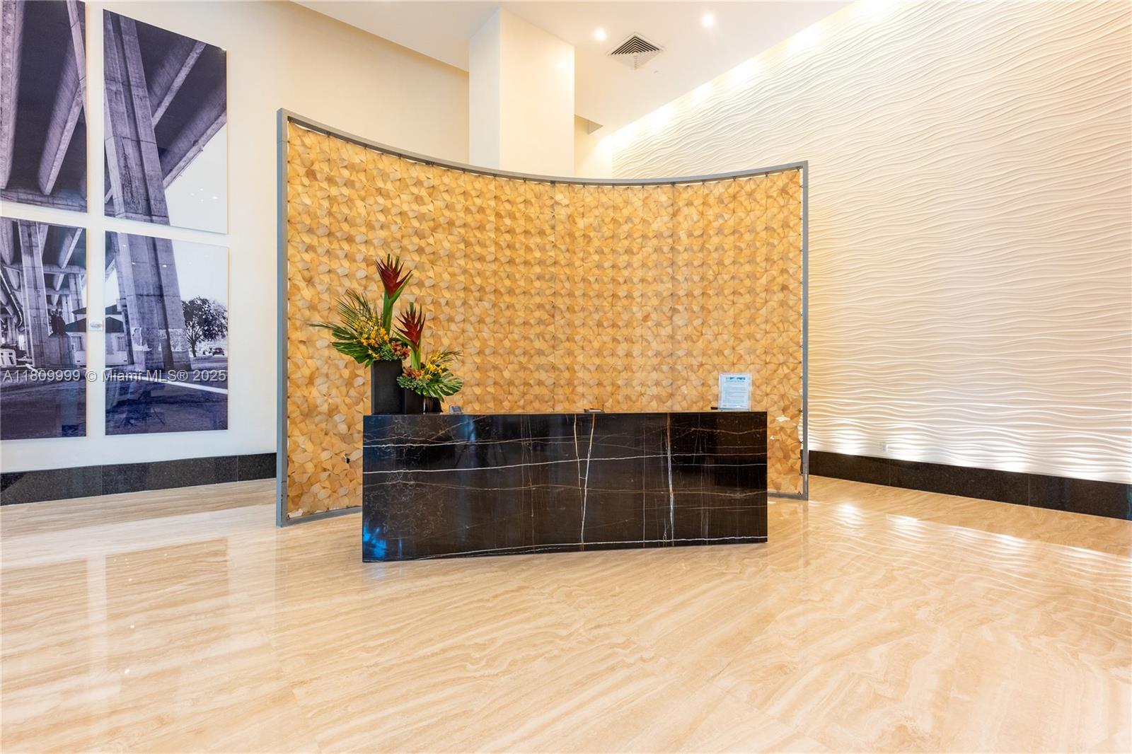 THE PLAZA 901 BRICKELL CO - Residential Lease