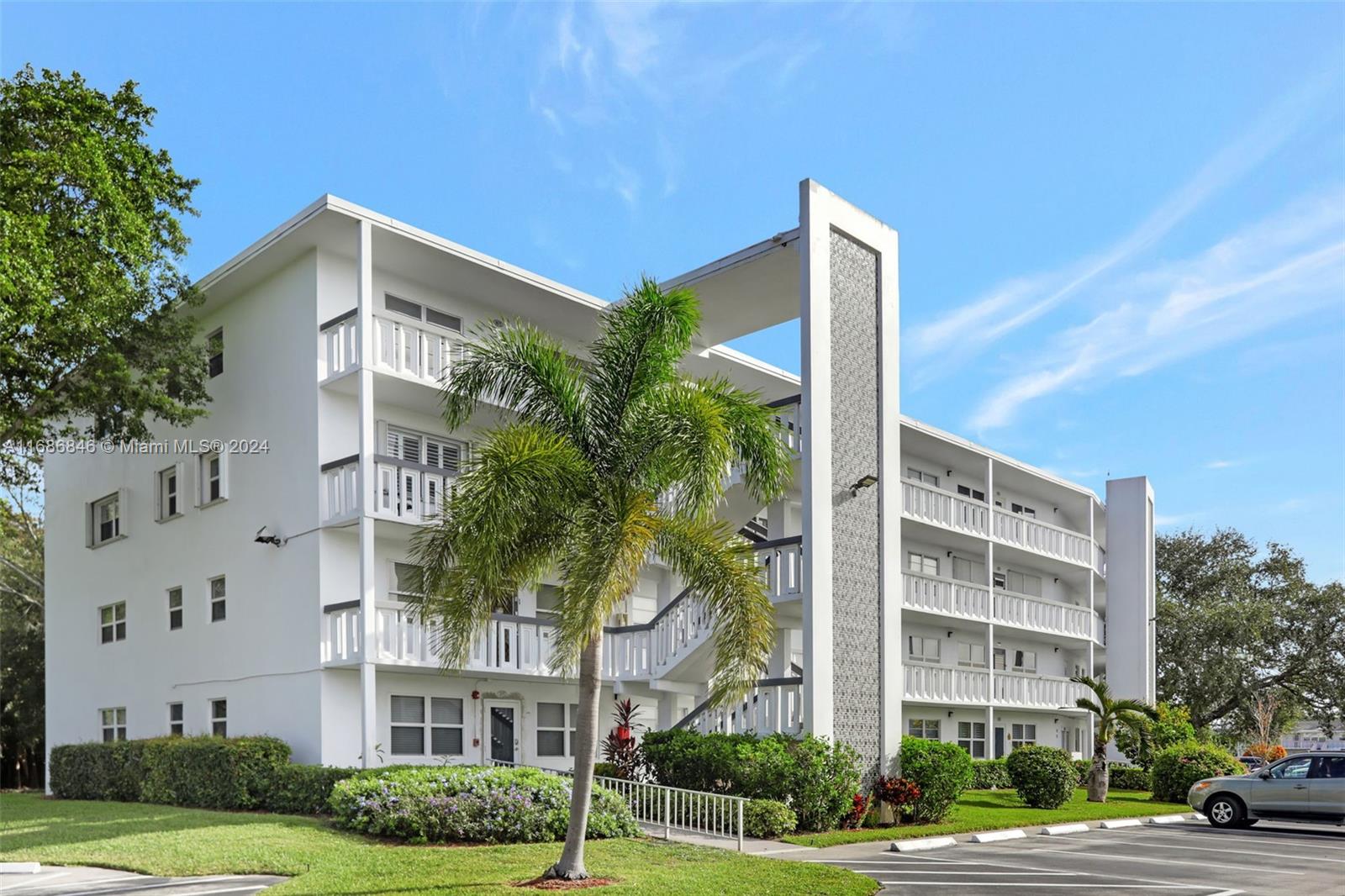 OAKRIDGE F CONDO - Residential