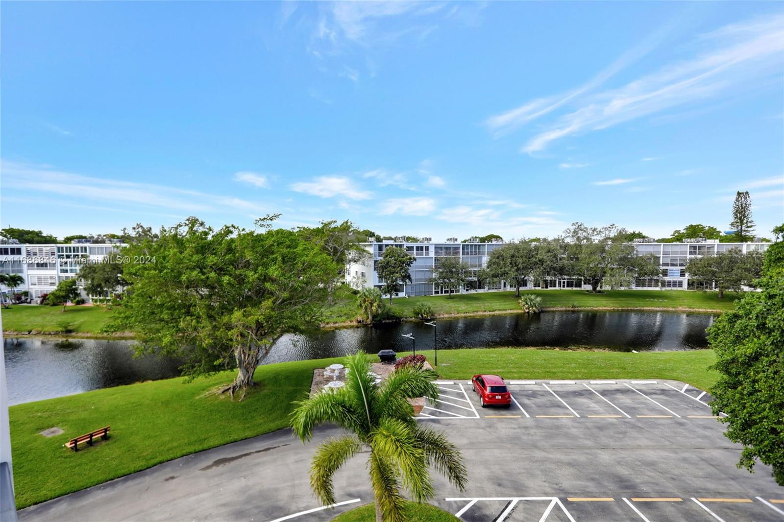 OAKRIDGE F CONDO - Residential