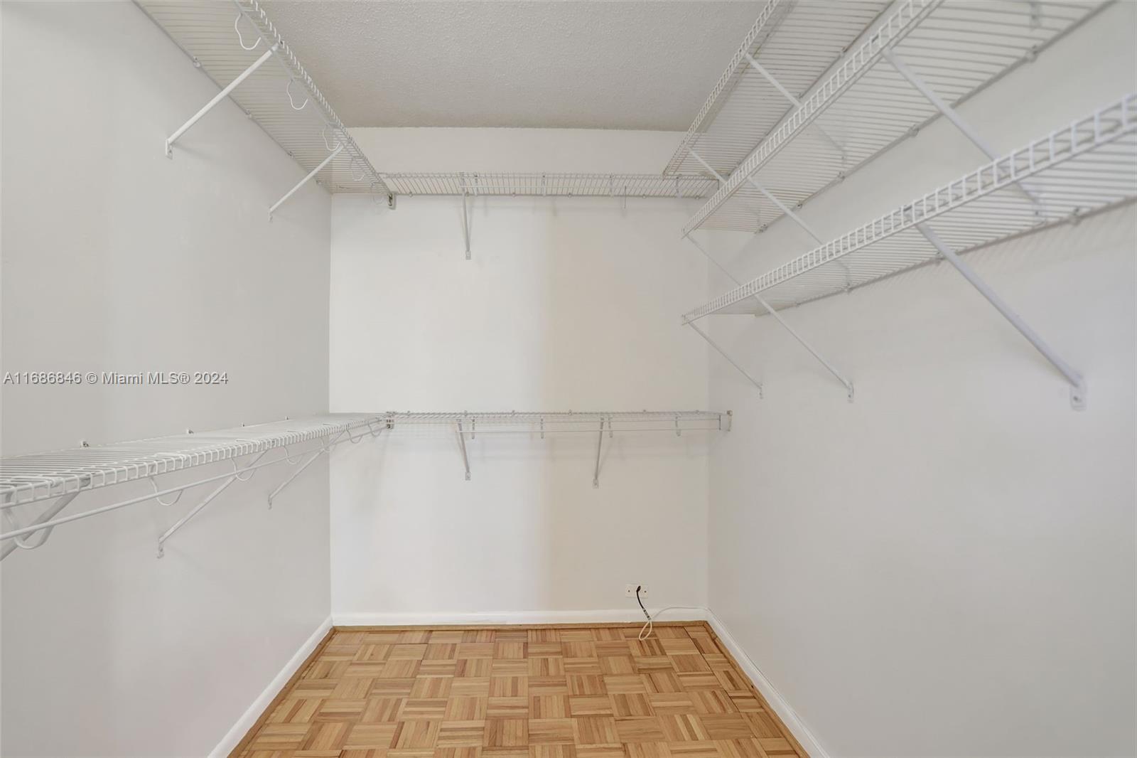 OAKRIDGE F CONDO - Residential